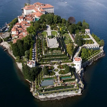 Isola Bella - Via Della Posta 스트레사